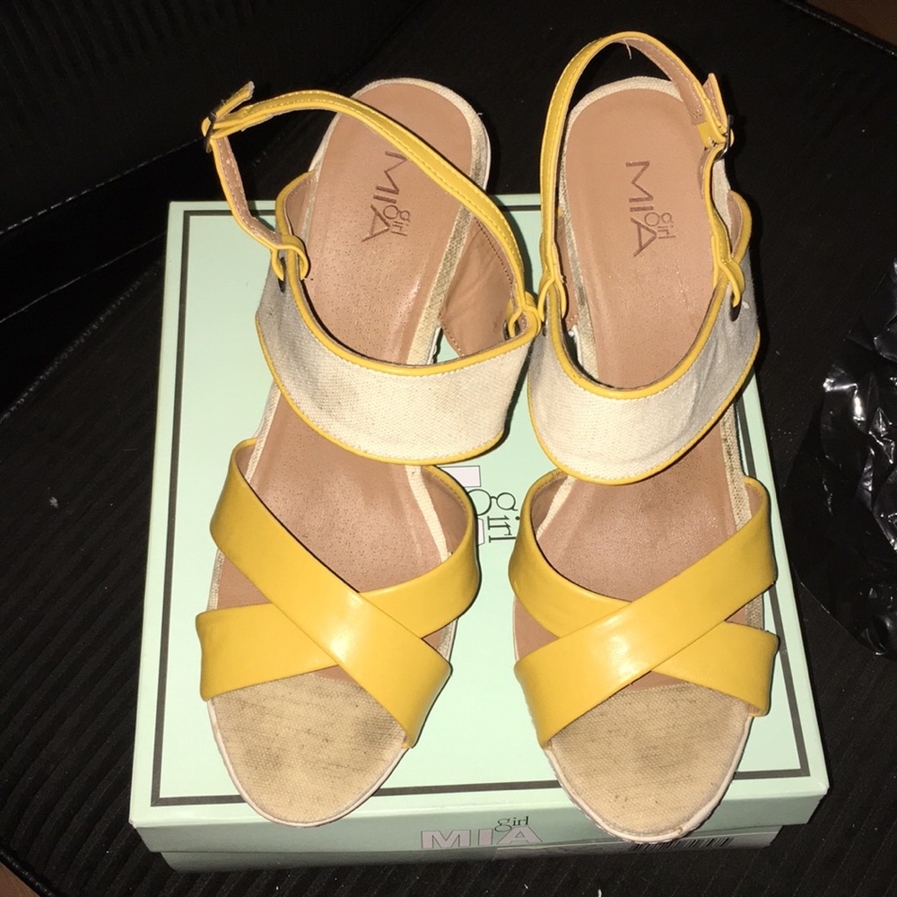 Girl Mia Francena Yellow Sandal